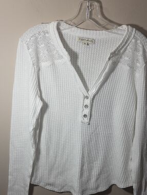 FRYE AND CO. White Waffle Knit Henley Sweater